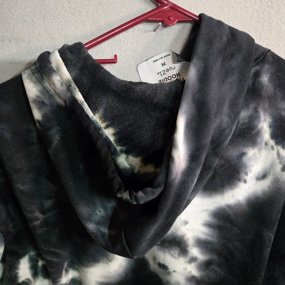 rue21 Trippin' Mushroom Tie Dye Cropped Hoodie Medium Black Graphic - Picture 6 of 10
